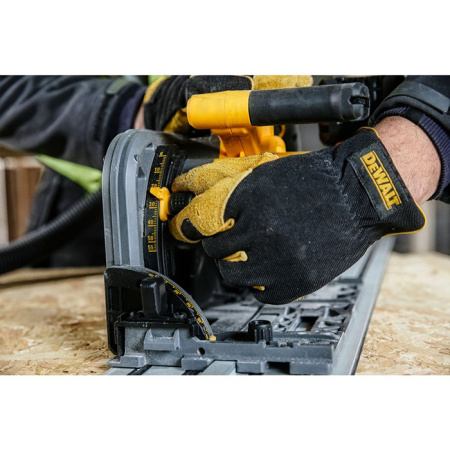 Пила дисковая аккумуляторная DeWalt DCS520NT-XJ (без АКБ и ЗУ)