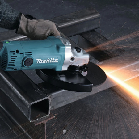 Угловая шлифмашина сетевая Makita GA9050