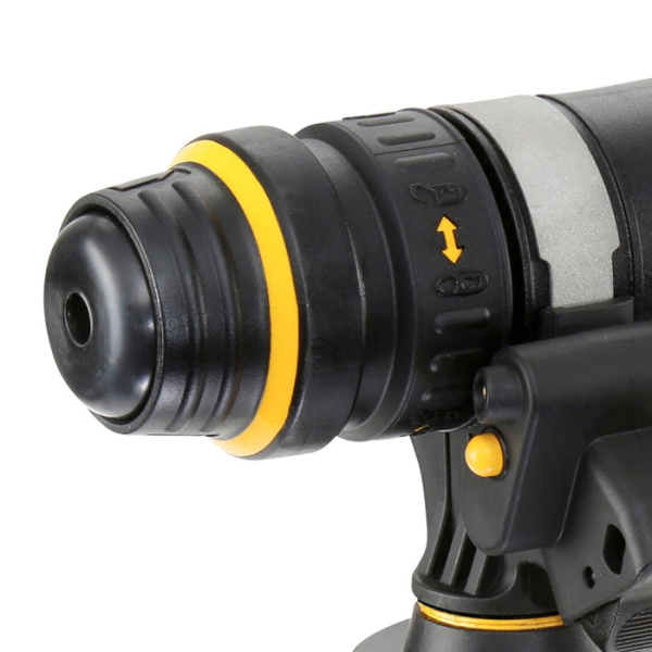Перфоратор DeWalt D25144K-QS