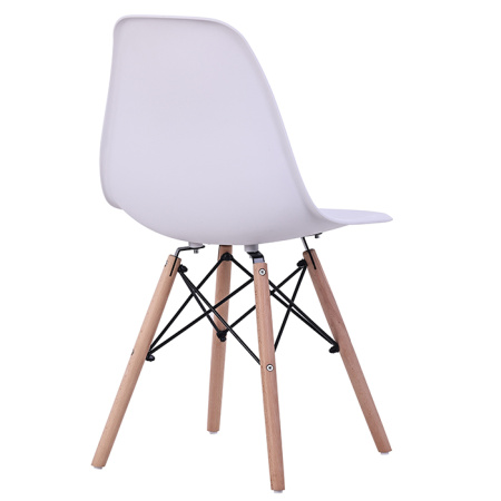 Комплект из 4 стульев Eames Noro HC10164