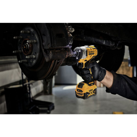 Гайковерт аккумуляторный DeWalt DCF901P2-QW