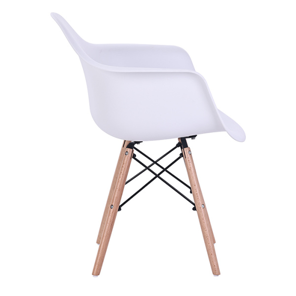Комплект из 4 стульев Eames Noro HC10176