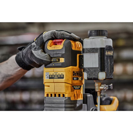 Дрель магнитная аккумуляторная DeWalt DCD1623X2G-QW