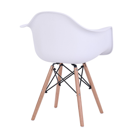 Комплект из 4 стульев Eames Noro HC10176