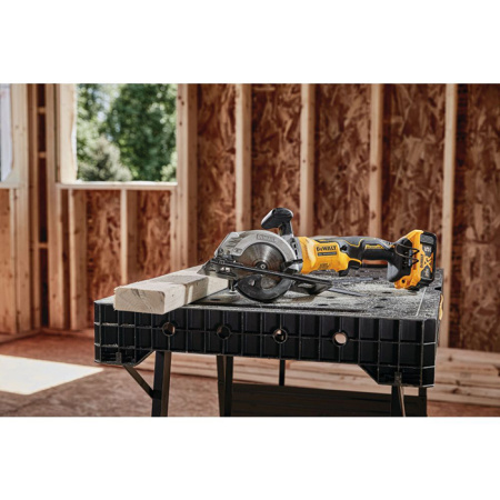 Пила дисковая аккумуляторная DeWalt DCS571N-XJ (без АКБ и ЗУ)