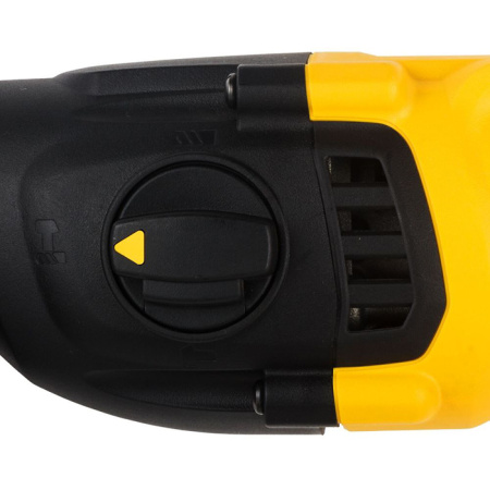 Перфоратор DeWalt D25033-QS